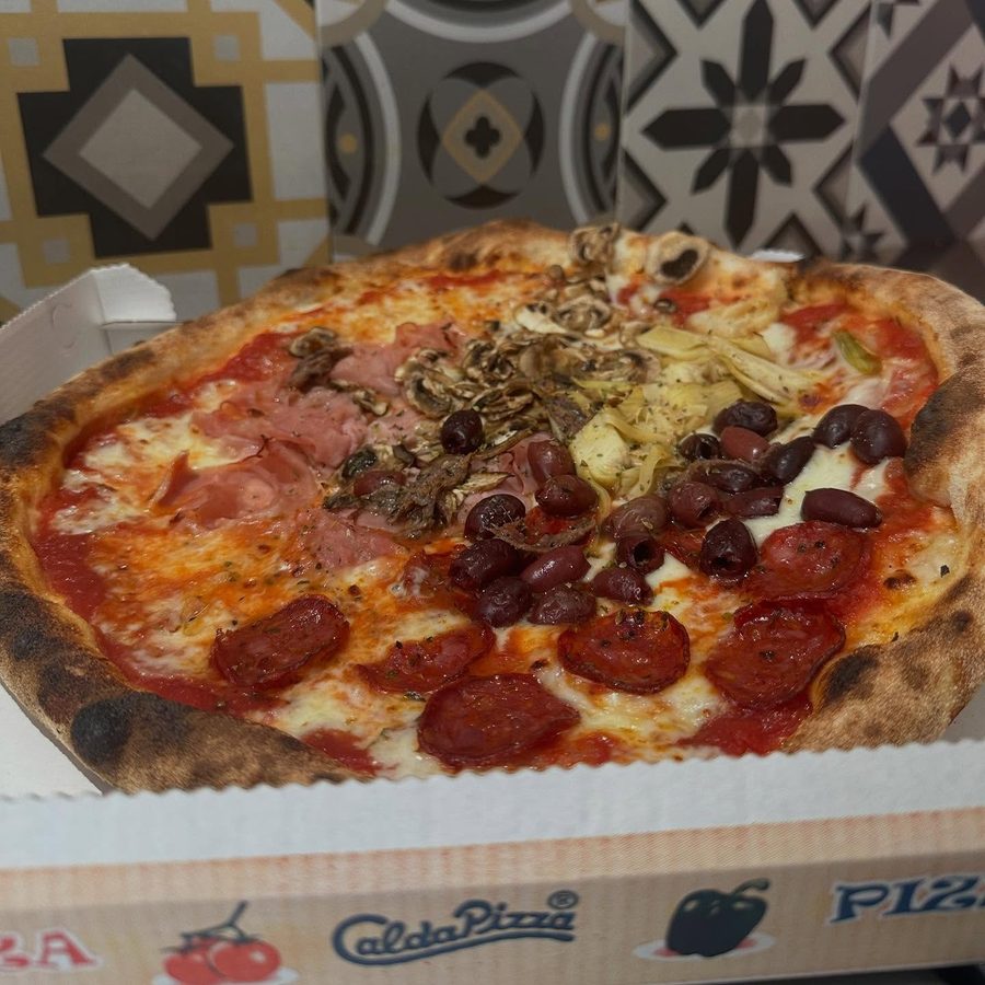 La Quattro stagioni impazzita divisa a spicchi, nel cartone